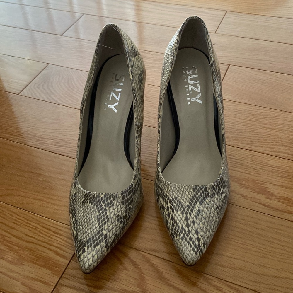 Beautiful Snake skin heels